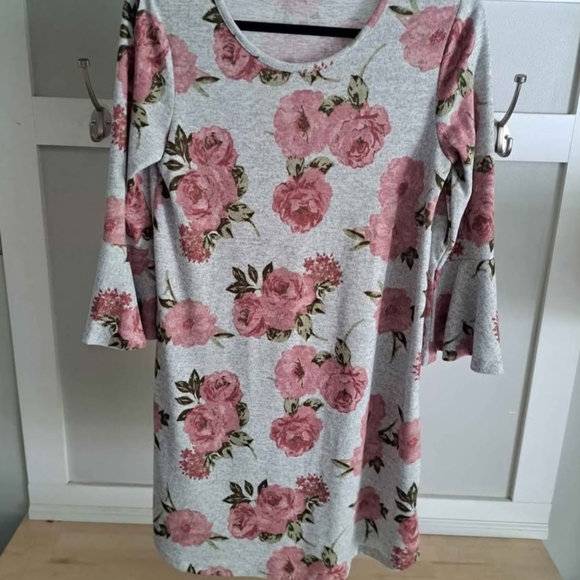 Charming Charlie Floral Bell Sleeve Dress - Picture 1 of 4